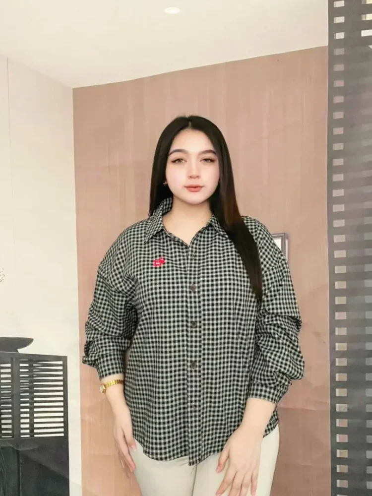 FADFAD Atasan kemeja kotak-kotak wanita model longgar berkerah