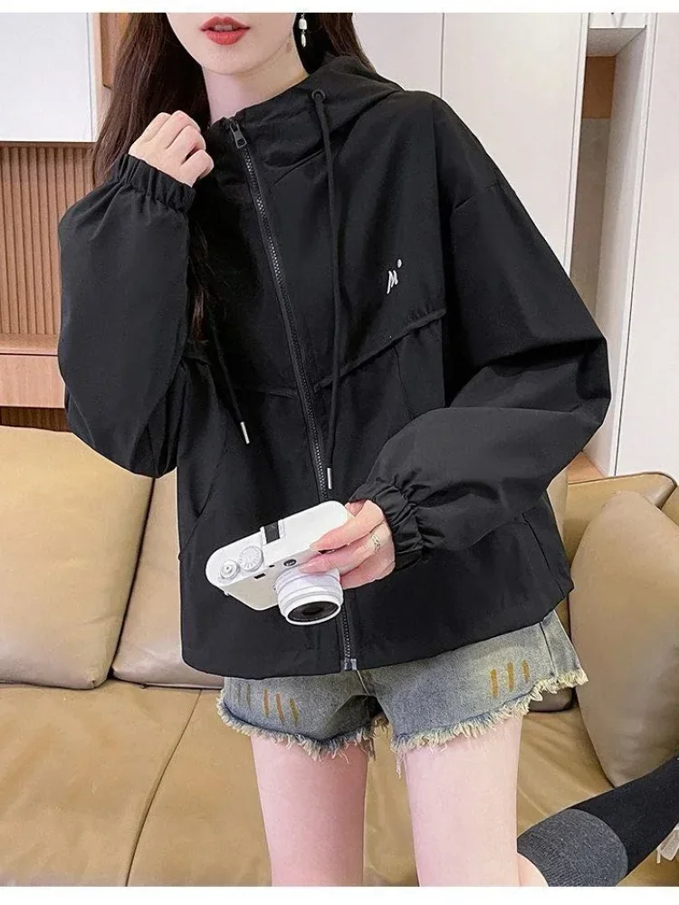CHICMORE Atasan wanita jaket lengan panjang model longgar dengan hooded minimalis