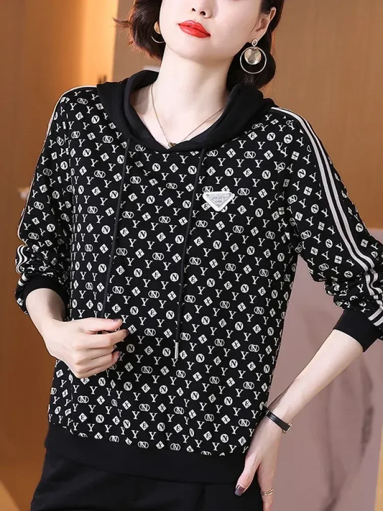FADFAD Atasan sweatshirt model trendy casual untuk wanita terbaru