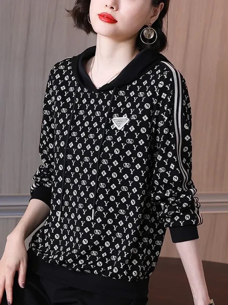 FADFAD Atasan sweatshirt model trendy casual untuk wanita terbaru