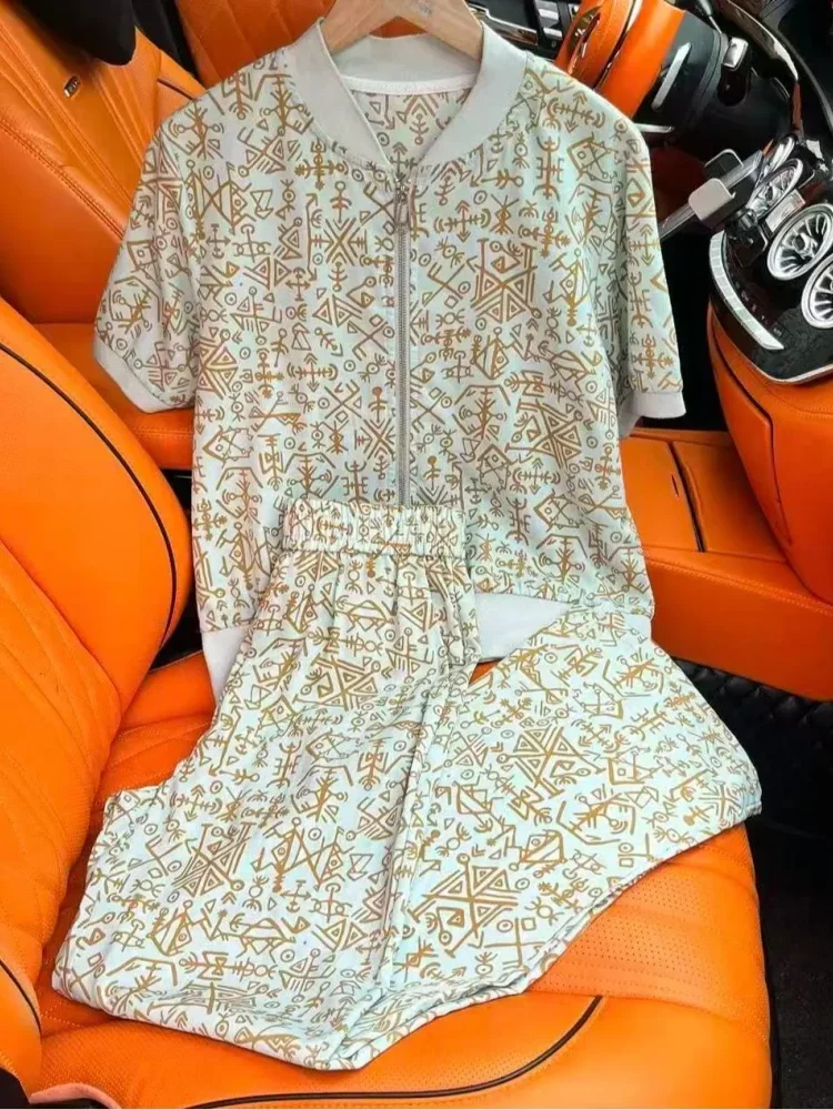 FADFAD Setelan atasan lengan pendek dan celana fashion sporty kasual untuk wanita