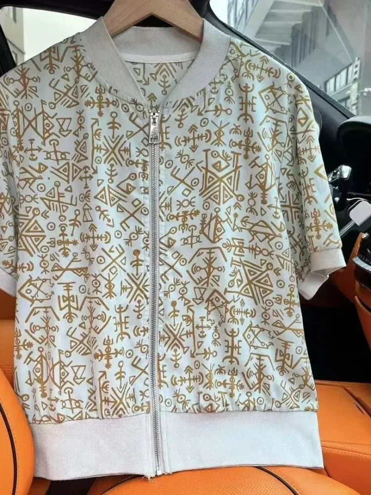FADFAD Setelan atasan lengan pendek dan celana fashion sporty kasual untuk wanita