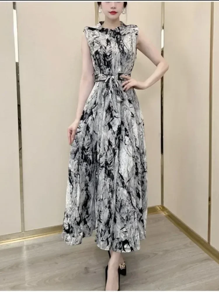 FADFAD Gaun dengan model elegant tanpa lengan motif cetak