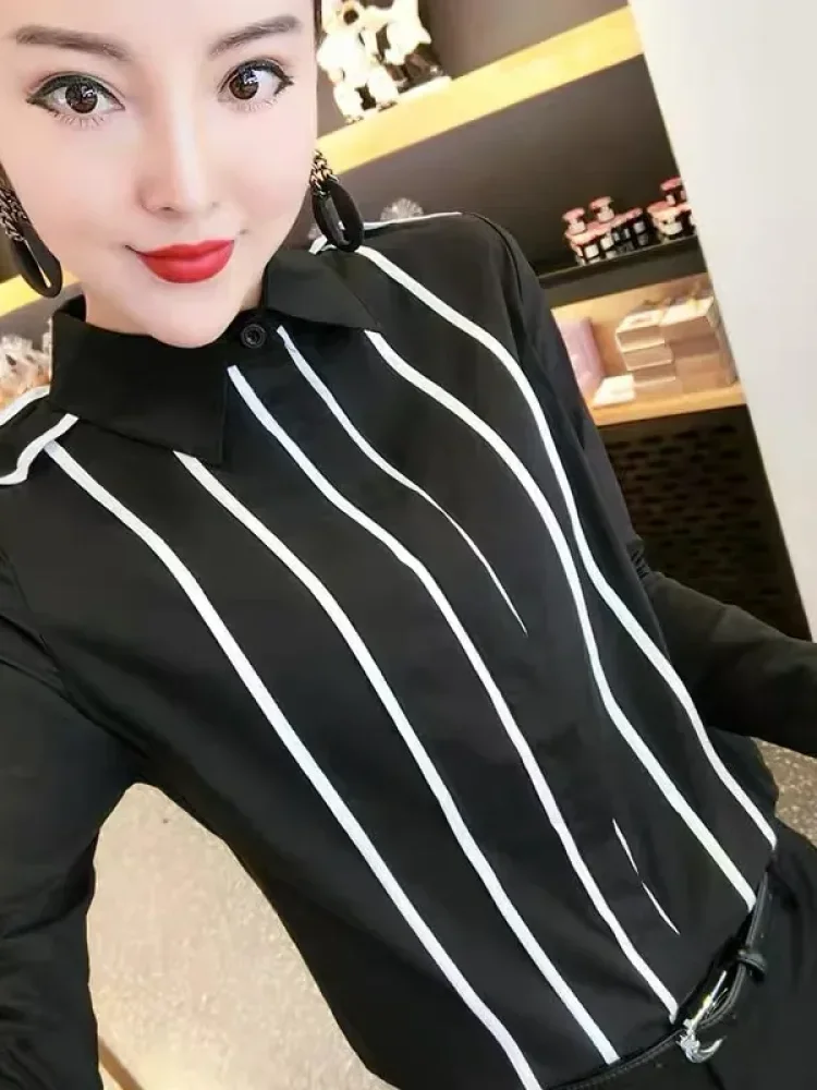 FADFAD Atasan kemeja wanita motif garis lengan panjang elastis modis