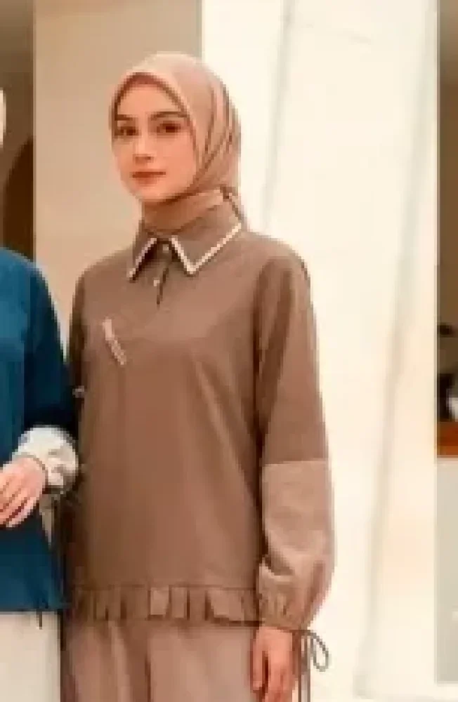 ASAYA Blouse muslimah kerah kemeja rumbai | atasan hijab lengan panjang trendy & nyaman