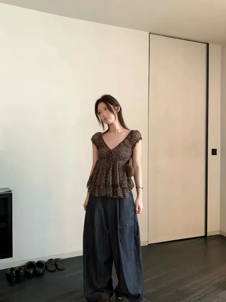 CHICMORE Atasan lengan pendek dengan motif cetak dan kerah v neck kekinian
