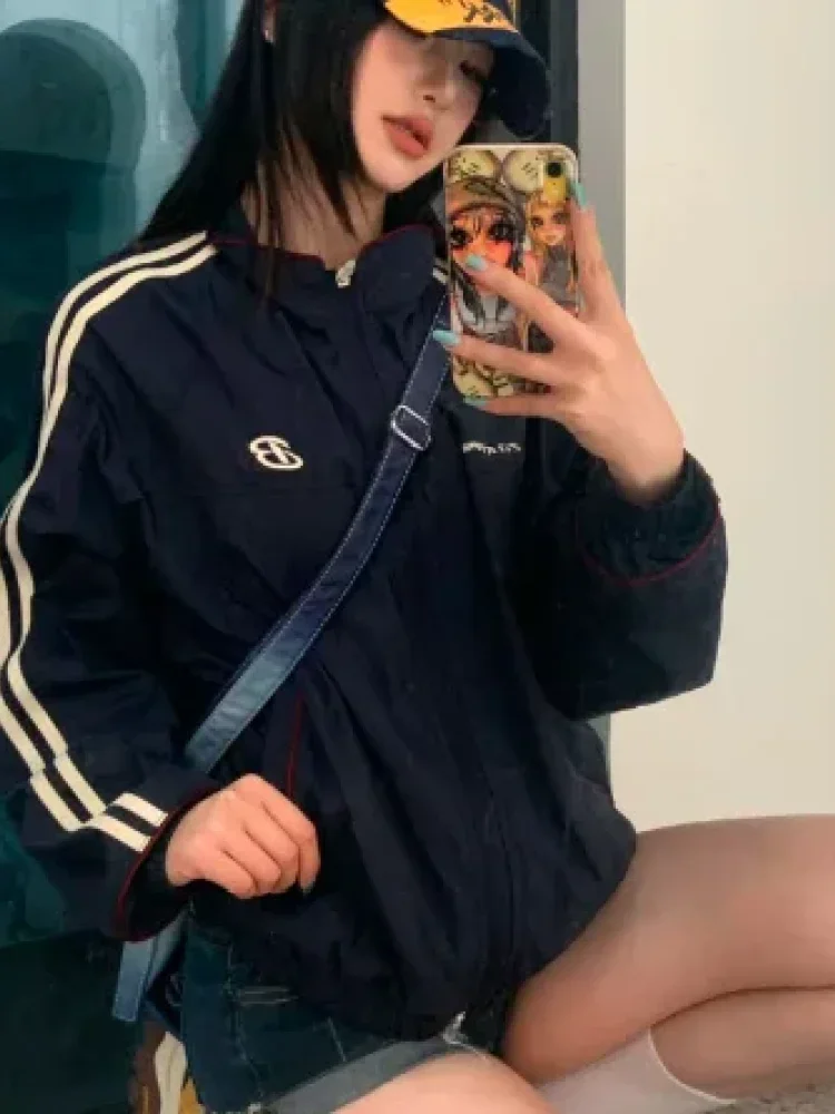 CHICMORE Jaket wanita basic lengan panjang model zipper sporty