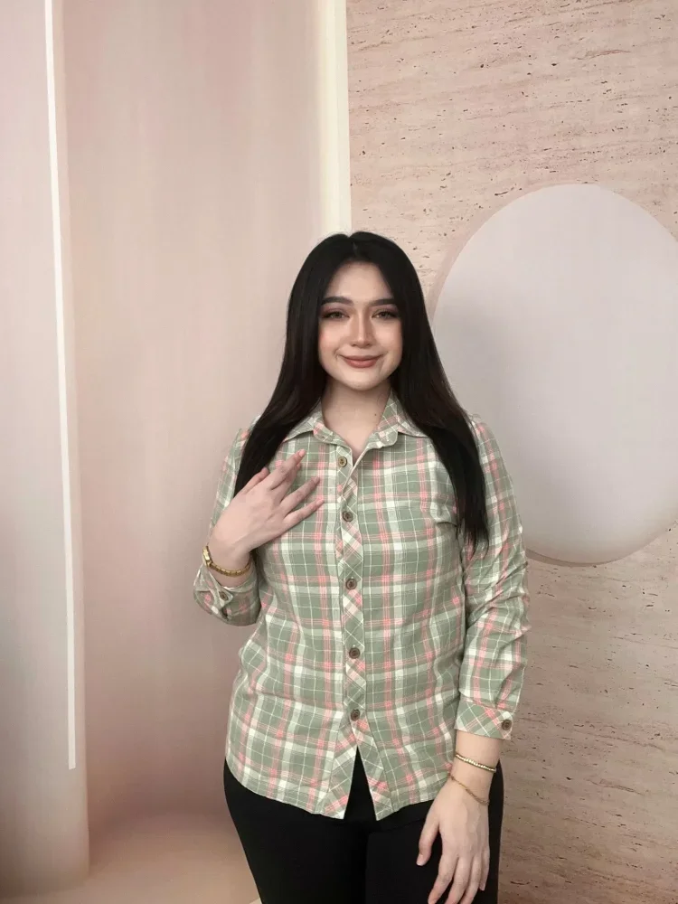 FADFAD Atasan kemeja kerah polo lengan panjang motif cetak bergaya retro