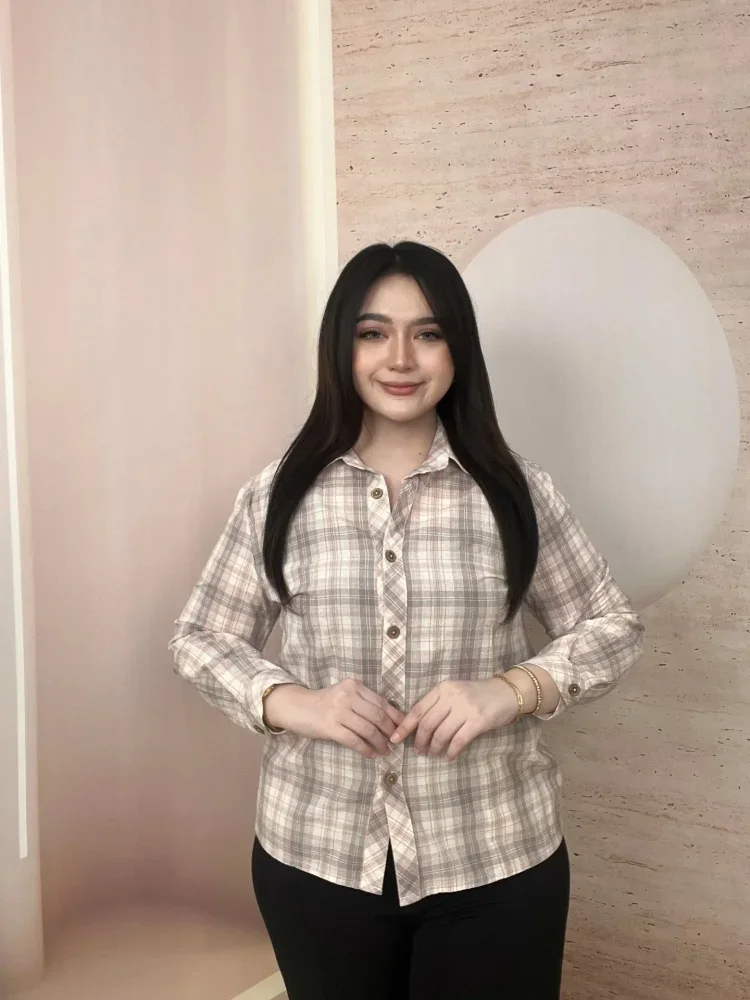 FADFAD Atasan kemeja kerah polo lengan panjang motif cetak bergaya retro