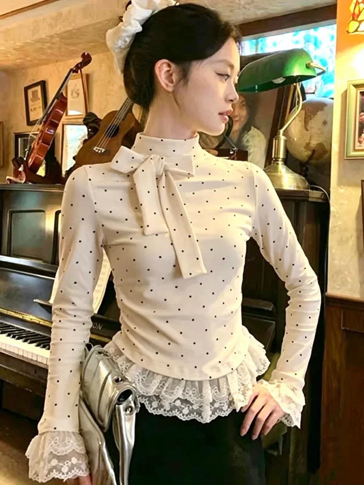 CHICMORE Atasan lengan panjang wanita motif polkadot dengan kerah mock-neck