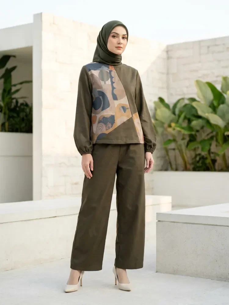 ASAYA Setelan wanita lengan panjang motif polkadot dengan kaos leher bulat asimetris warna polos dipadukan dengan celana panjang warna polos