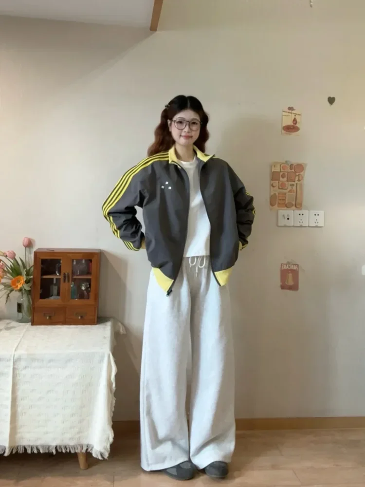 CHICMORE Jaket dengan model kasual sporty potongan longgar