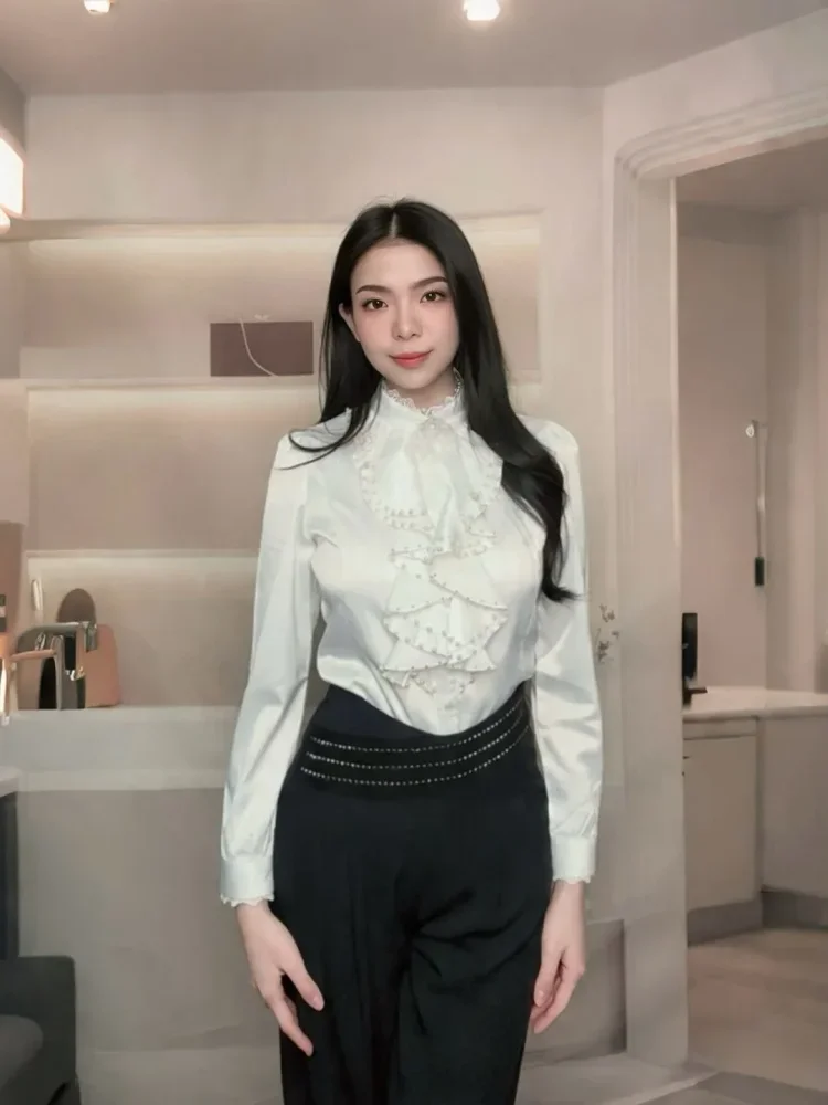 FADFAD Atasan blouse wanita kerah ruffle dengan hiasan manik elegan