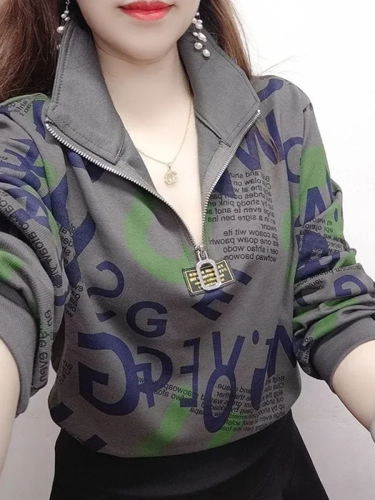 FADFAD Atasan sweatshirt wanita dengan kerah zipper dan motif cetak