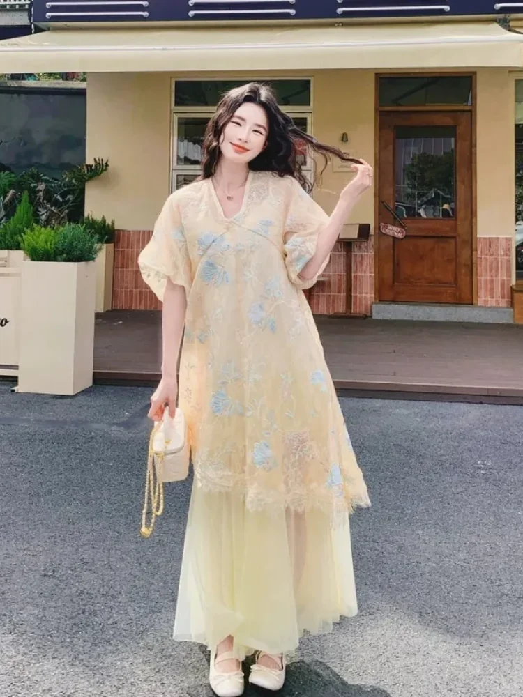 CHICMORE Dress wanita kerah v neck lengan 3/4 dengan motif bunga bunga lucu manis