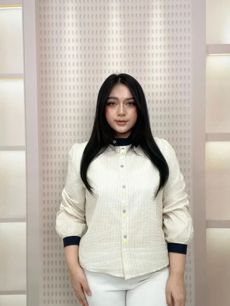 FADFAD Kemeja blouse striped dengan warna soft dan longgar