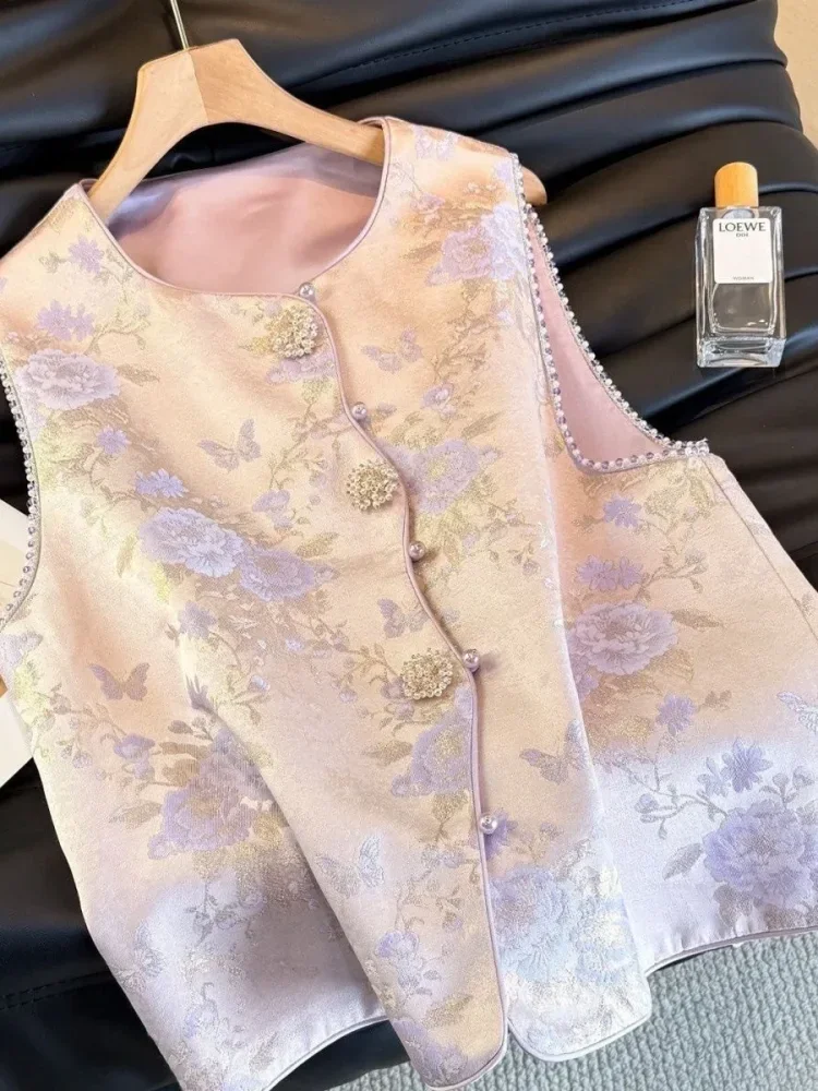 FADFAD Rompi baru yang trendi dengan desain kain jacquard.