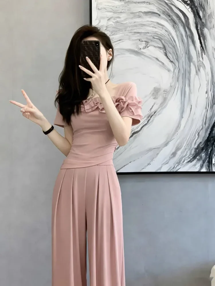 FADFAD Setelan dua potong dengan atasan lengan pendek dan celana gaya kekinian baru untuk wanita