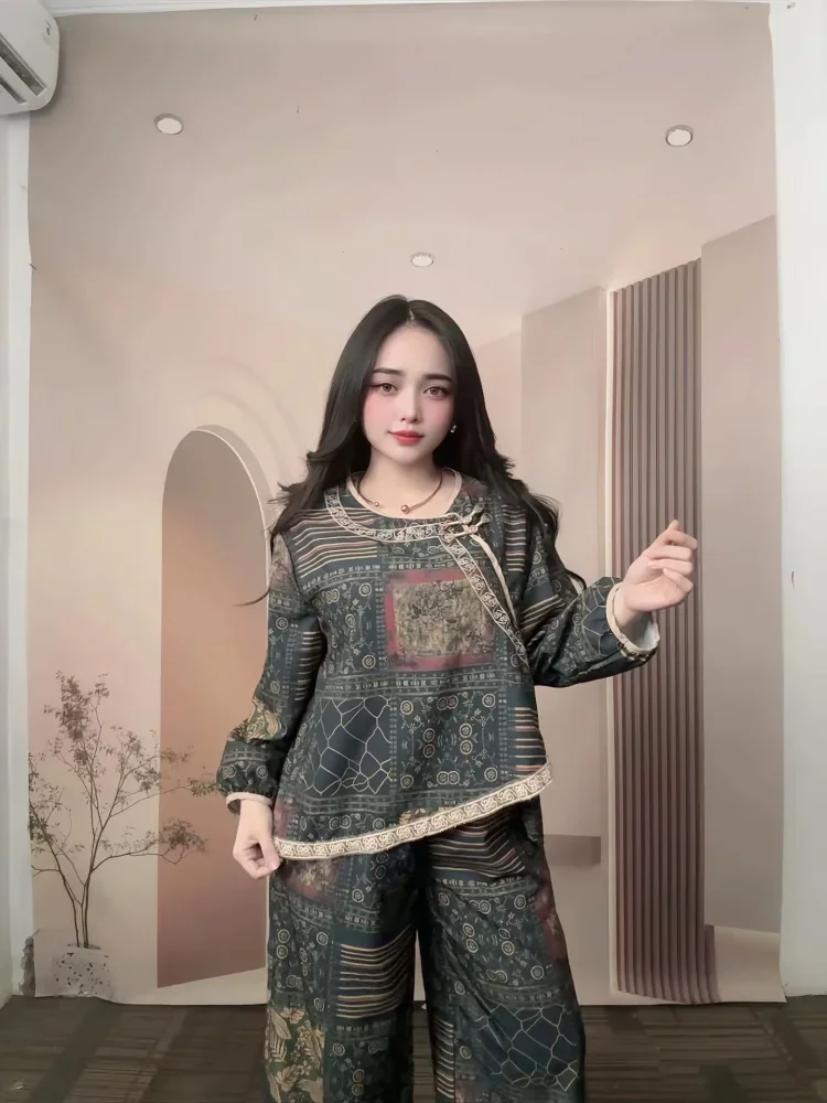 [DISKON KILAT]FADFAD Setelan dua potong motif patchwork dengan lengan tiga perempat dan celana panjang kaki lebar