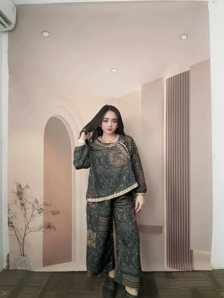 [DISKON KILAT]FADFAD Setelan dua potong motif patchwork dengan lengan tiga perempat dan celana panjang kaki lebar