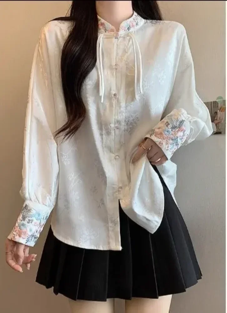 FADFAD Atasan lengan panjang jacquard yang modis dengan bordir minimalis