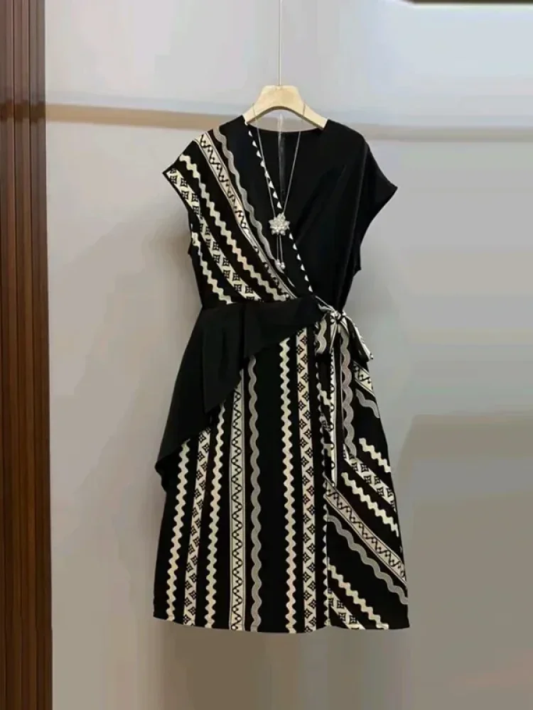 FADFAD Gaun lengan pendek motif cetak yang stylish untuk wanita terlihat lebih ramping