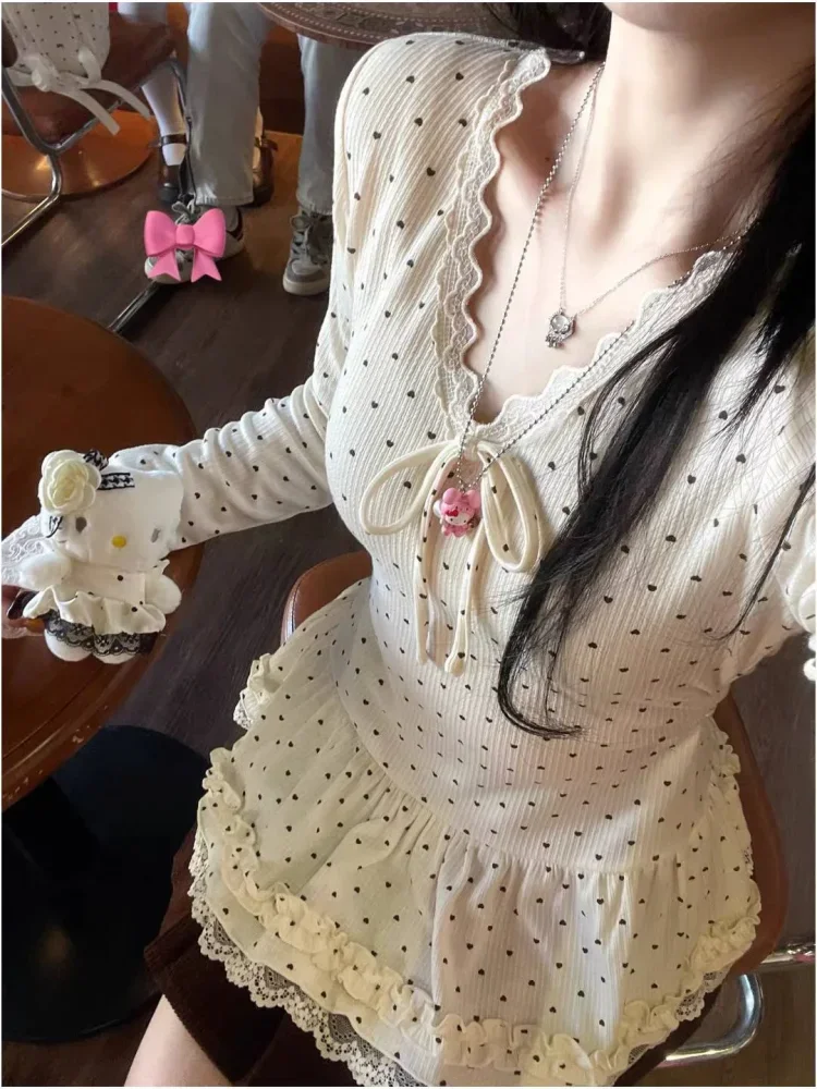 CHICMORE Atasan wanita dengan kerah v neck lengan panjang dengan motif polkadot kekinian ala korea