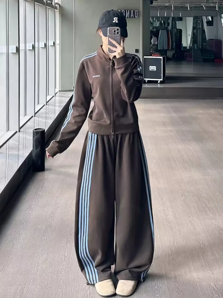 CHICMORE Setelan dua potong sporty atasan lengan panjang dan celana panjang motif striped