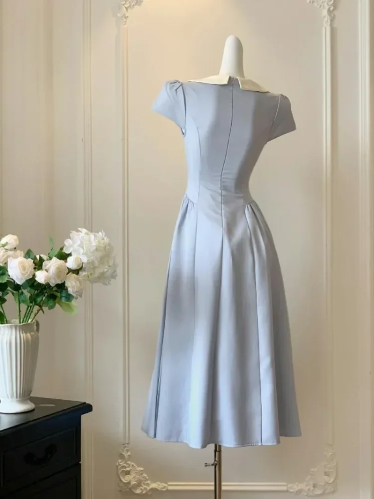 CHICMORE Dress wanita lengan pendek dengan kerah unik variasi kancing dan warna solid mode feminima