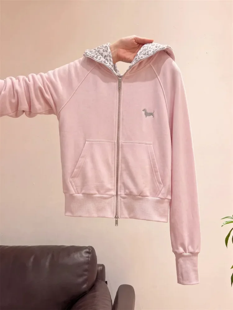 CHICMORE Tipis jaket wanita model crop dengan hoodie motif leopard dan zipper gaya chic