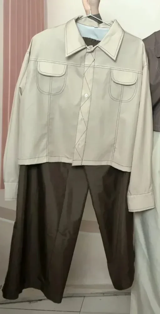 ASAYA Kemeja kasual polos, desain jahitan tekanan, kerah lengan panjang, dilengkapi dengan saku dan desain pita ruffle, dipadukan dengan set celana panjang polos