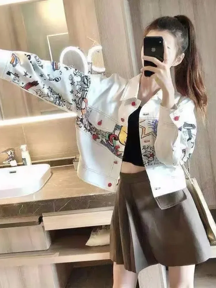 CHICMORE Kemeja model baru dengan motif cetak dan kancing aktif di bagian depan