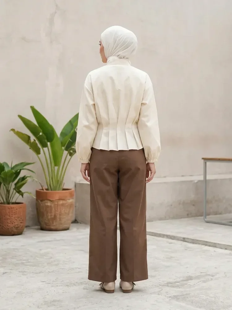 ASAYA Kemeja lengan panjang wanita model ritsleting, desain simpel, detail kerut mewah, dipadukan dengan celana panjang polos dari set yang sama