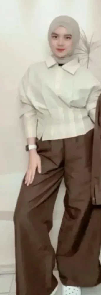 ASAYA Kemeja lengan panjang wanita, model sederhana, dengan desain lipit mewah dipadukan dengan celana panjang polos dalam satu set