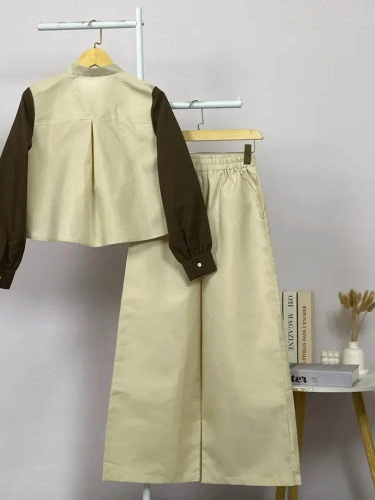 ASAYA Kemeja lengan panjang dengan desain tali kontras, kancing di pergelangan tangan, dipadukan dengan celana longgar polos