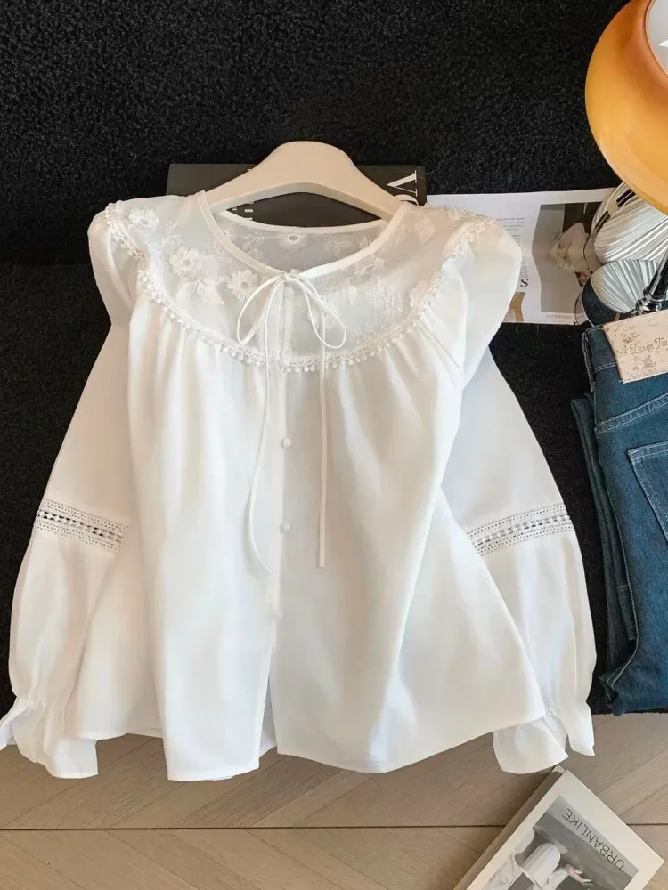 CHICMORE Atasan kemeja kancing unik dengan warna solid dan gaya korean