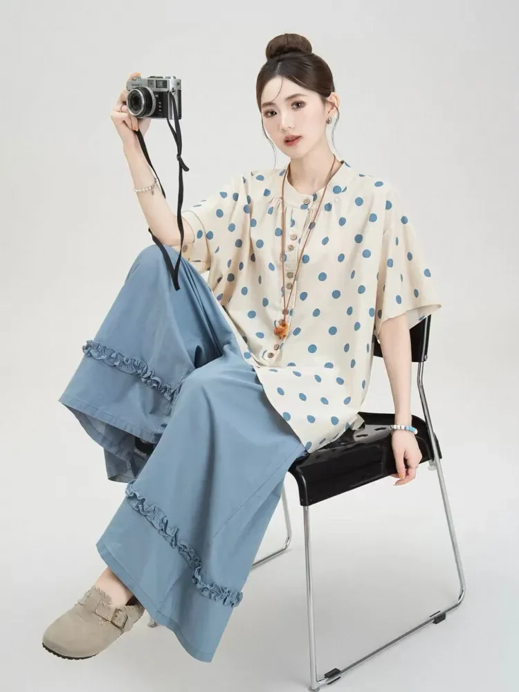 CHICMORE Setelan dua potong model longgar dengan atasan polkadot lengan pendek dan celana kaki lebar