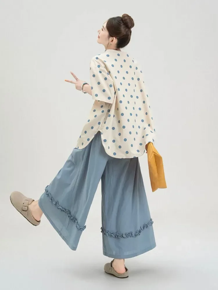 CHICMORE Setelan dua potong model longgar dengan atasan polkadot lengan pendek dan celana kaki lebar