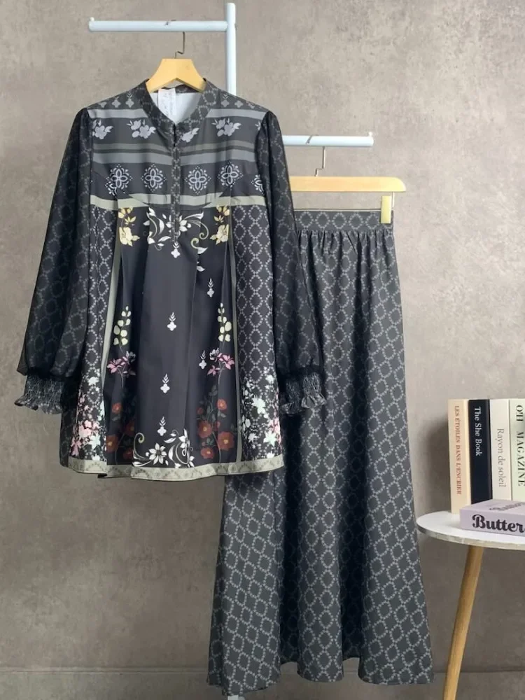 CHICMORE Setelan dua potong atasan dan rok bawah gaya baru dengan motif cetak