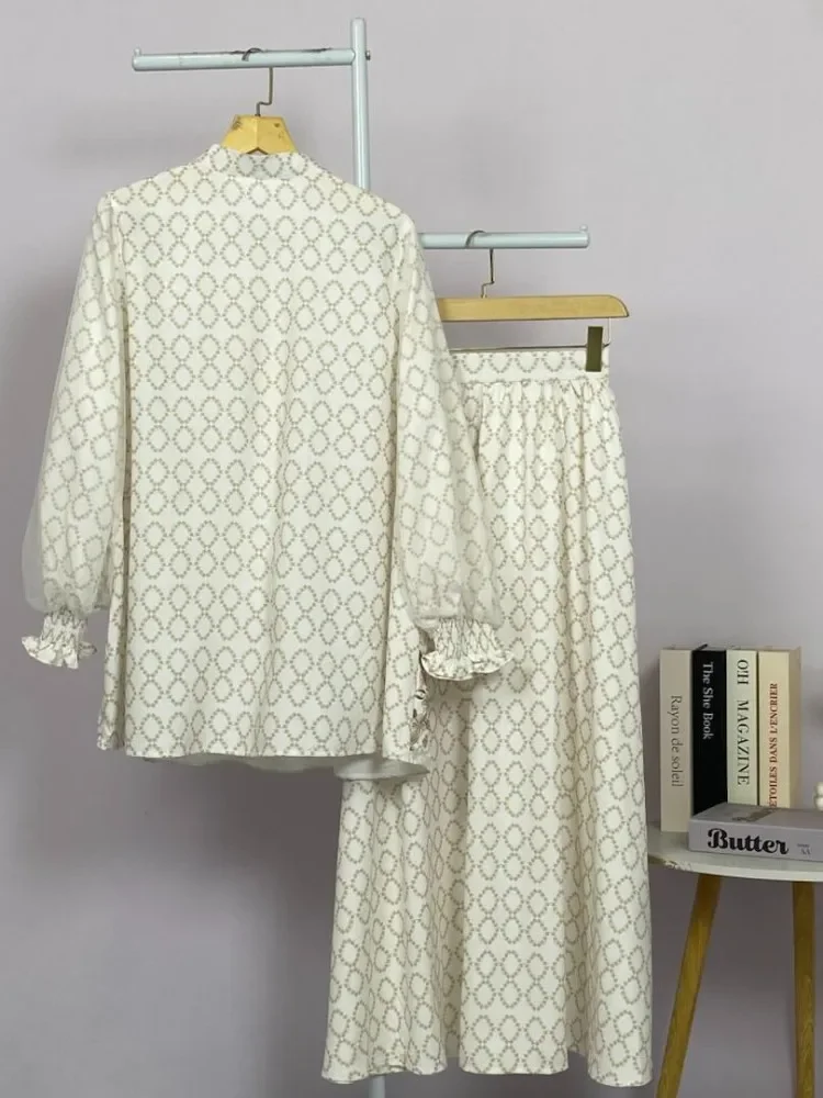 CHICMORE Setelan dua potong atasan dan rok bawah gaya baru dengan motif cetak