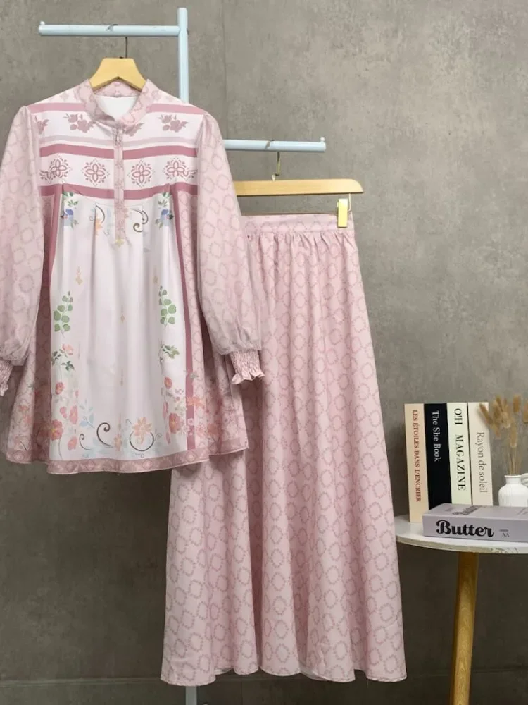 CHICMORE Setelan dua potong atasan dan rok bawah gaya baru dengan motif cetak