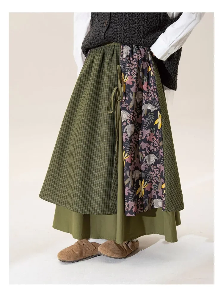 CHICMORE Rok desain baru dengan motif kontras model a-line dan pinggang elastis