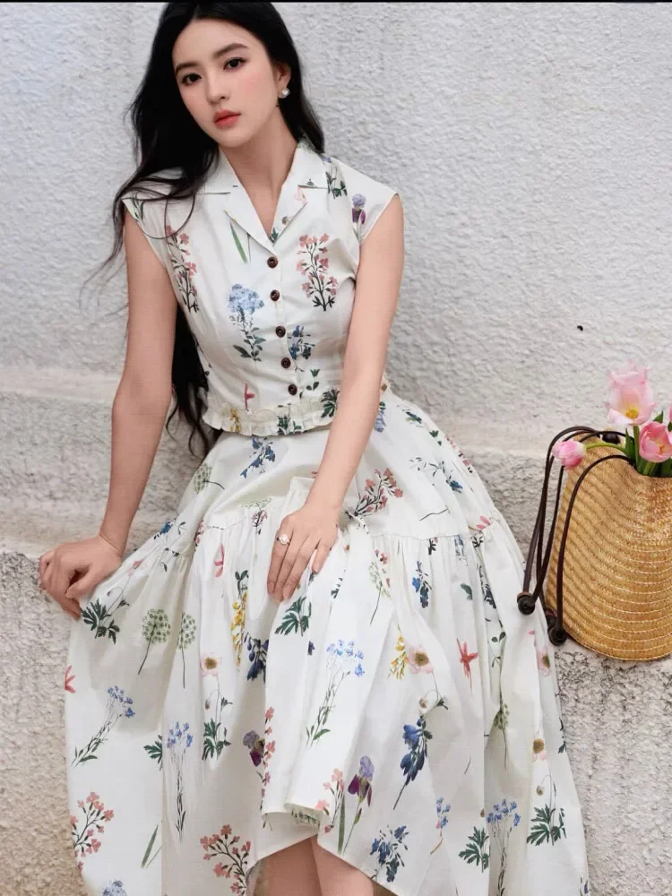 CHICMORE Setelan dua potong motif bunga bunga atasan tanpa lengan dan rok midi wanita
