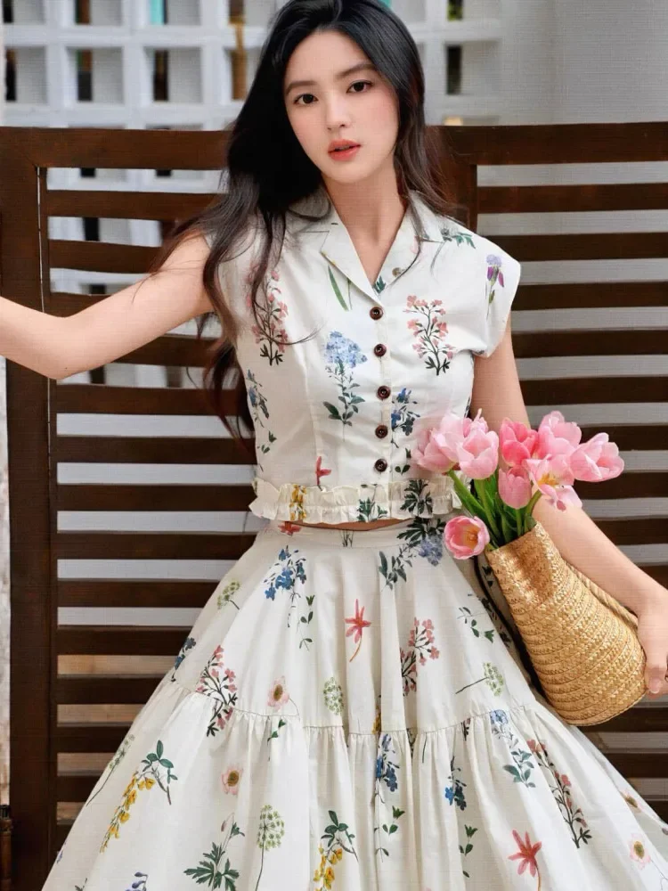 CHICMORE Setelan dua potong motif bunga bunga atasan tanpa lengan dan rok midi wanita