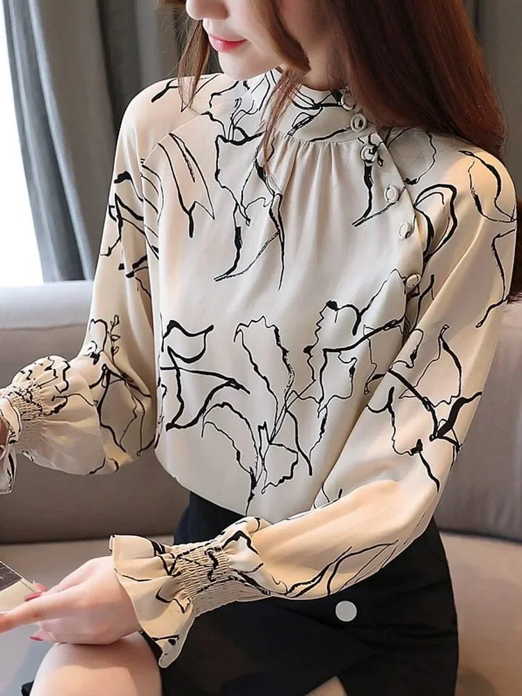 FADFAD Atasan kemeja lengan panjang motif cetak elegan dan variasi kancing unik