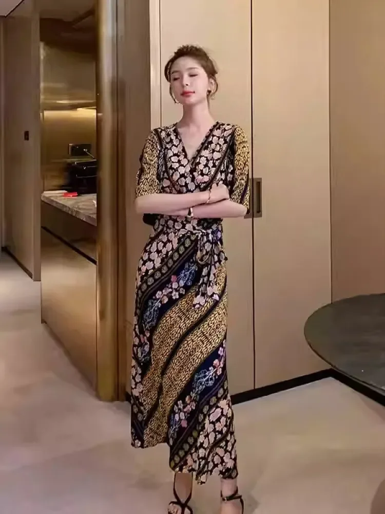 [DISKON KILAT]FADFAD Gaun model kerah leher v-neck motif cetak gaya kekinian wanita