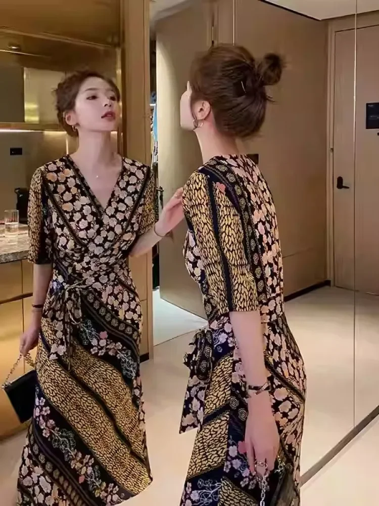 [DISKON KILAT]FADFAD Gaun model kerah leher v-neck motif cetak gaya kekinian wanita
