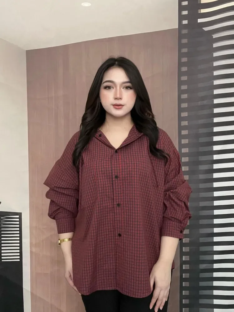 FADFAD Atasan kemeja motif kotak kecil model trendi dengan kancing unik sebaris untuk wanita muda