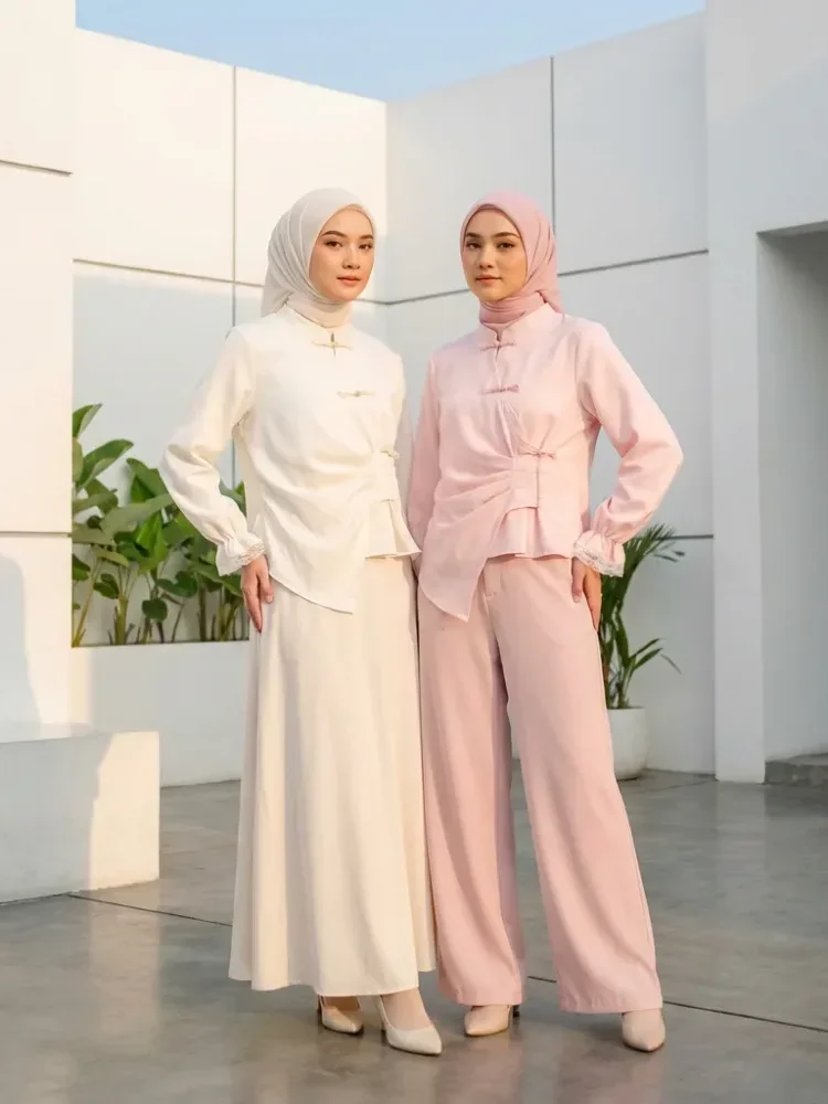 ASAYA Kaos lengan panjang solid baru, atasan dengan desain lipatan sederhana dipadukan dengan kancing khusus, renda menghiasi siku