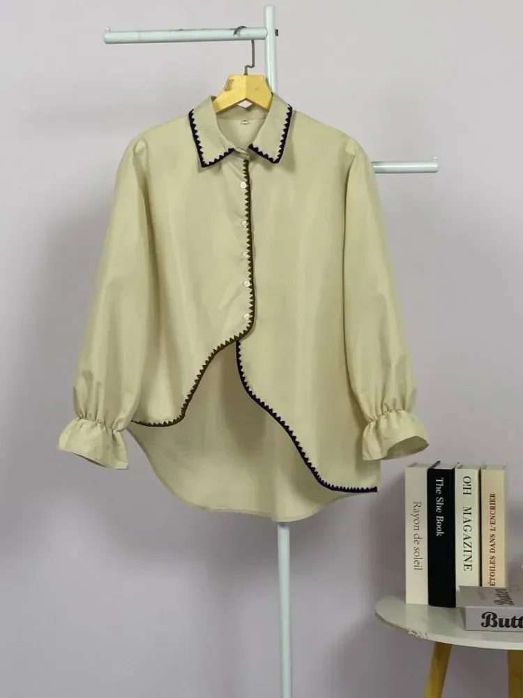 ASAYA Kemeja baru dengan warna kontras, pinggiran bergelombang, dan hem tidak beraturan